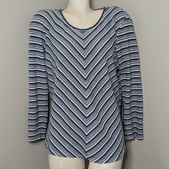 Chico’s Blue White Chevron Knit Top Size 3 XL Long Sleeve Textured Pullover - Picture 2 of 7